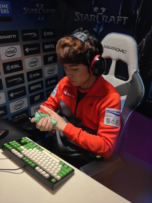 中国DOTA2职业联赛：PSG.LGD 3：1击败IG夺冠