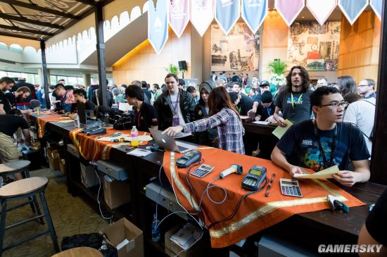 MIBR 和 TNL 被淘汰， Virtus.pro 和 NAVI 继续在 BLAST Bounty Fall 2025： 关闭资格赛中竞争